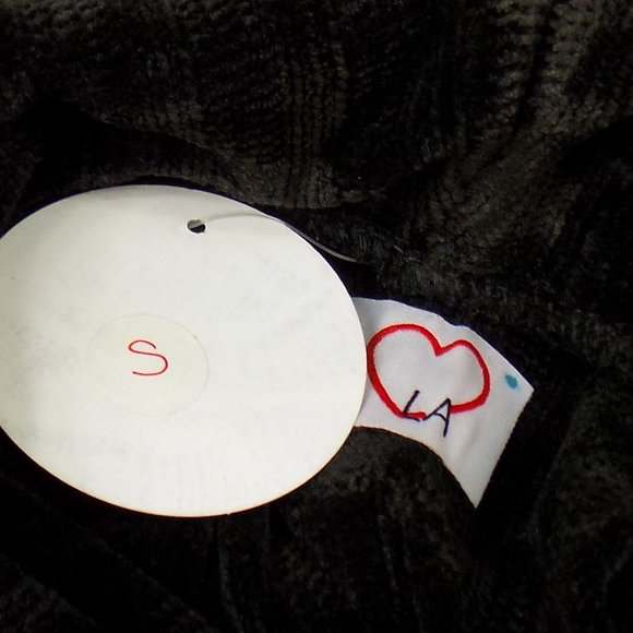 LoveLA Izzy Crop Turtle Neck Sweater Black NWT - Picture 5 of 8